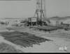 1960 : Extraction de pétrole sur un puits du Sénégal - 13211 vues